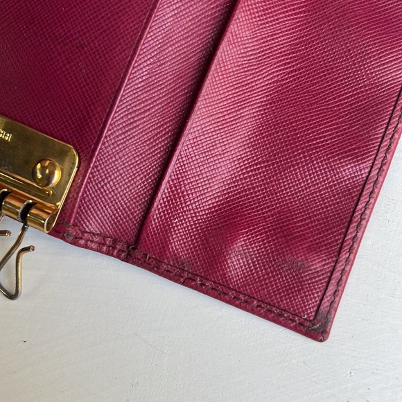 Auth. PRADA Gather Leather 6 Ring Key Case Wallet Pink Gold Tone Hardware Logo - Picture 14 of 17